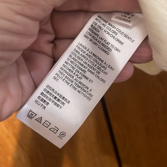 Pilcro cream top.  Cut full and comfortable. - Picture 8 of 8